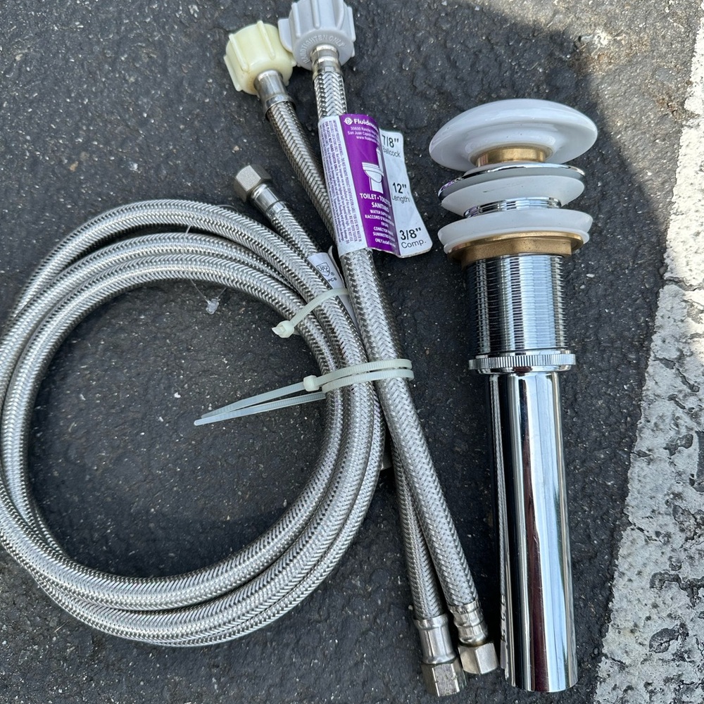 Silver Bathroom Faucet Set